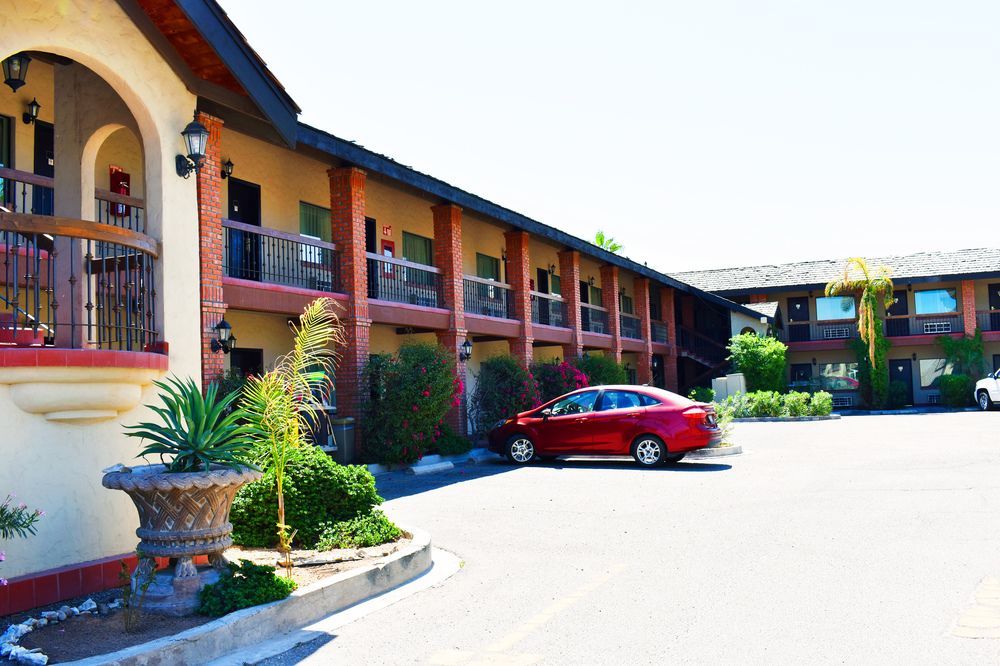 Hotel Siesta Real メヒカリ エクステリア 写真